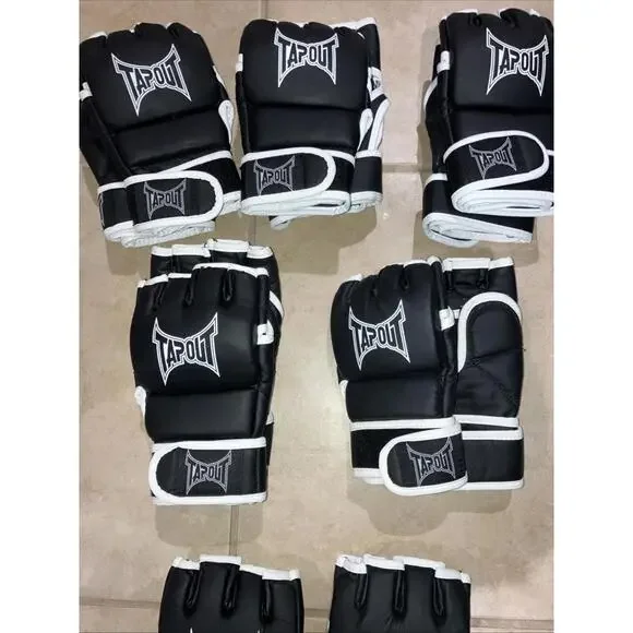 LOT OF 6 Pair VINTAGE TAPOUT MMA UFC GLOVES Black NEW “LOOK”